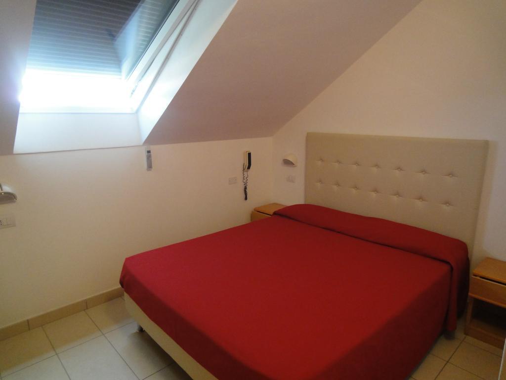 Hotel Matteo Cervia Camera foto